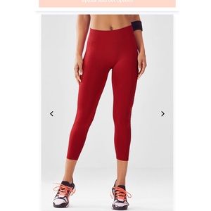 Fabletics Seamless Midrise Capri